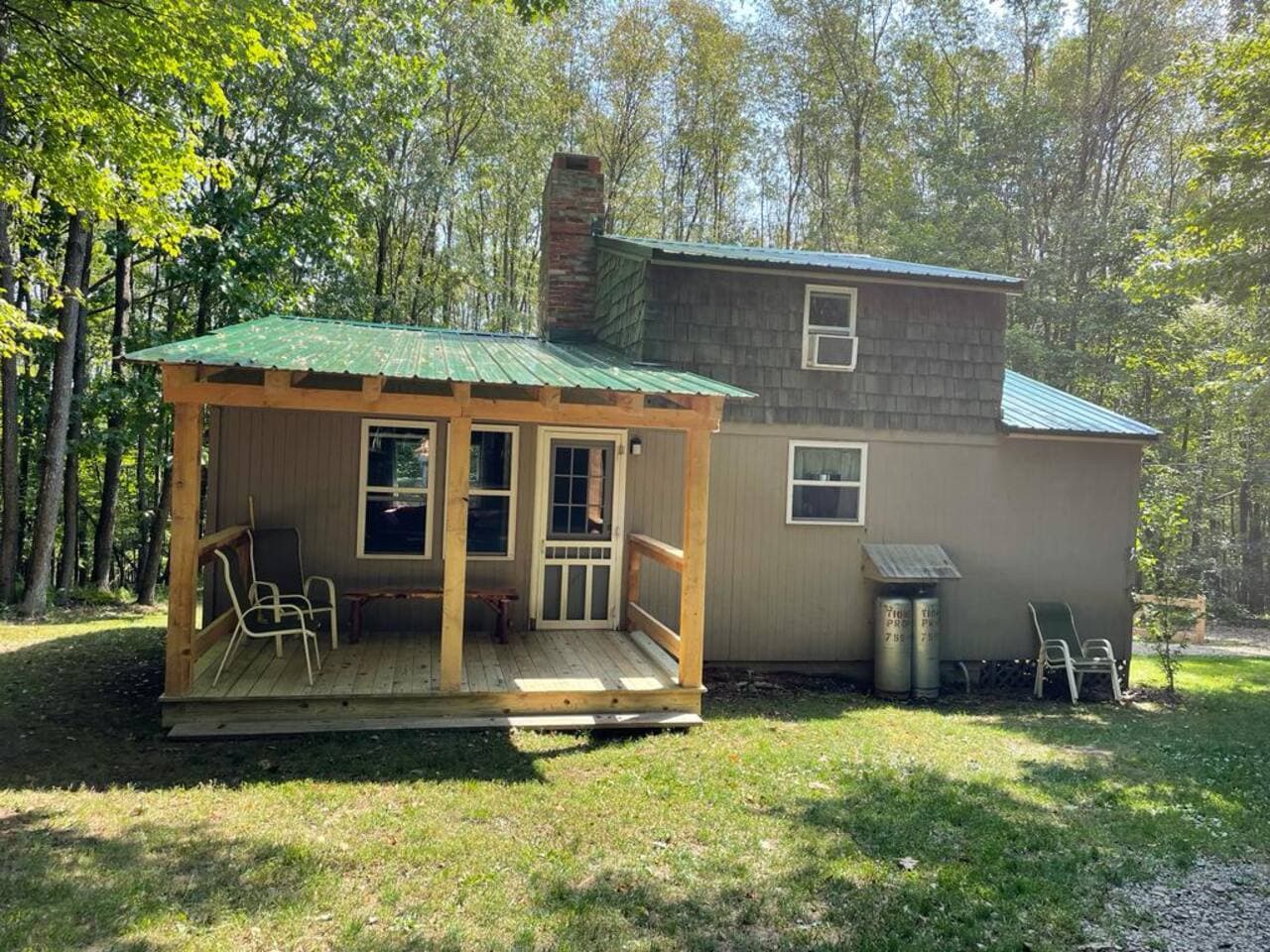 Hogback Lodge property exterior