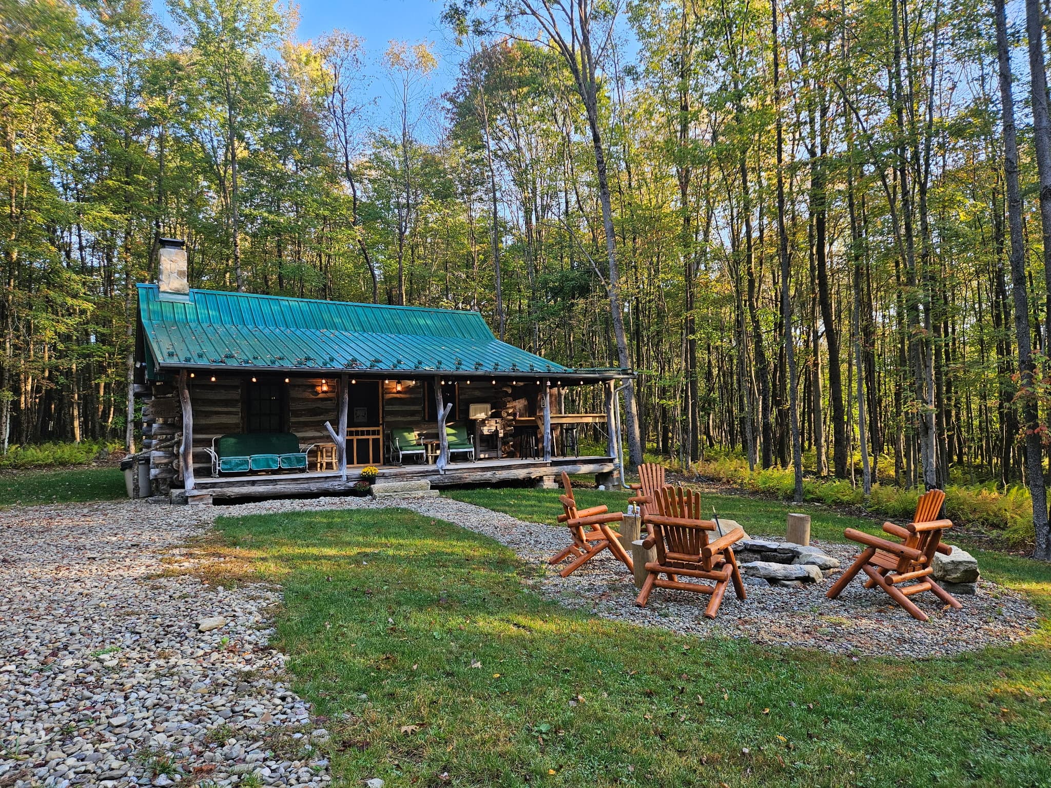 Hogback Log Cabin, property photograph 2