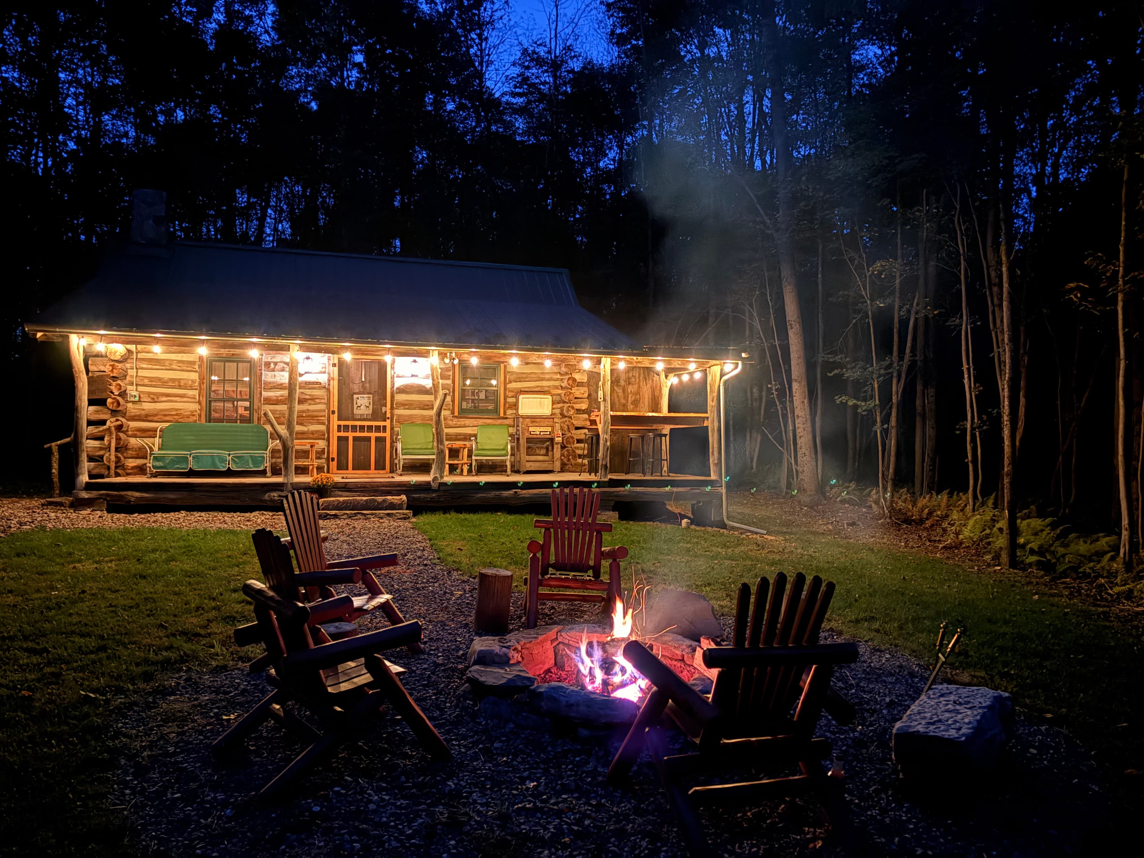 Hogback Log Cabin property exterior